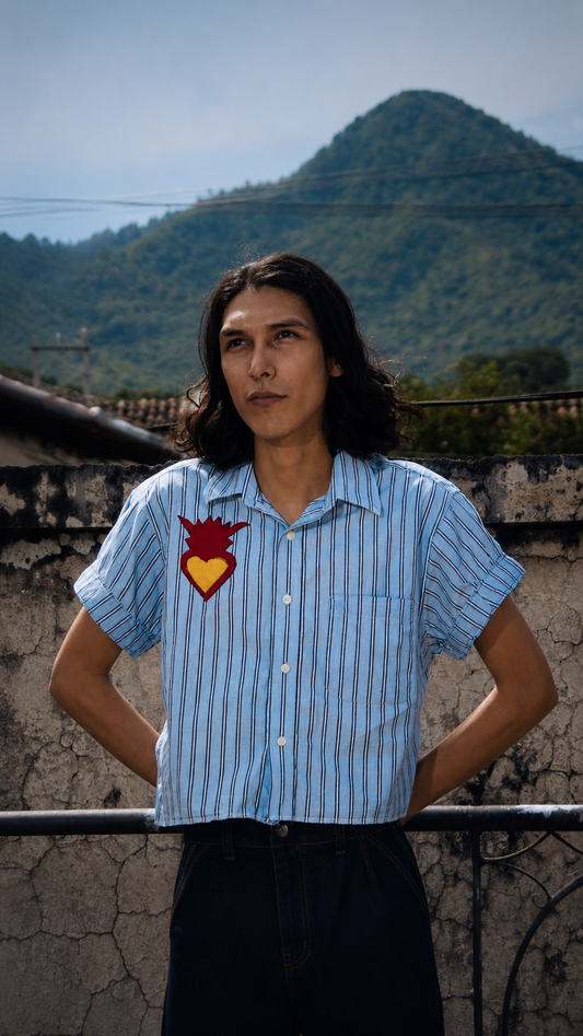Sagrado corazon button down